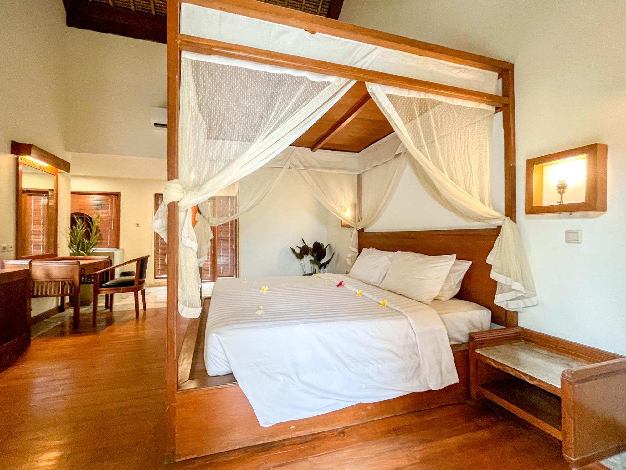 The Lagoon Bali Pool Hotel And Suites Legian  Exterior photo