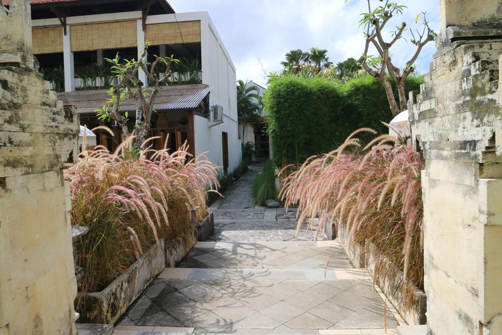 The Lagoon Bali Pool Hotel And Suites Legian  Exterior photo